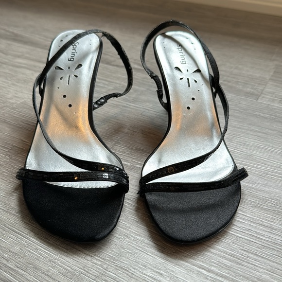 Black heels - Picture 2 of 6